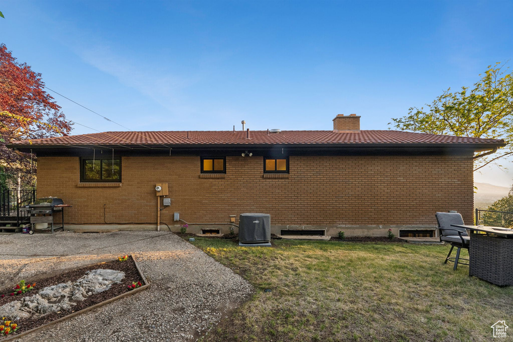 3327 S CRESTWOOD DR Salt Lake City, UT 84109