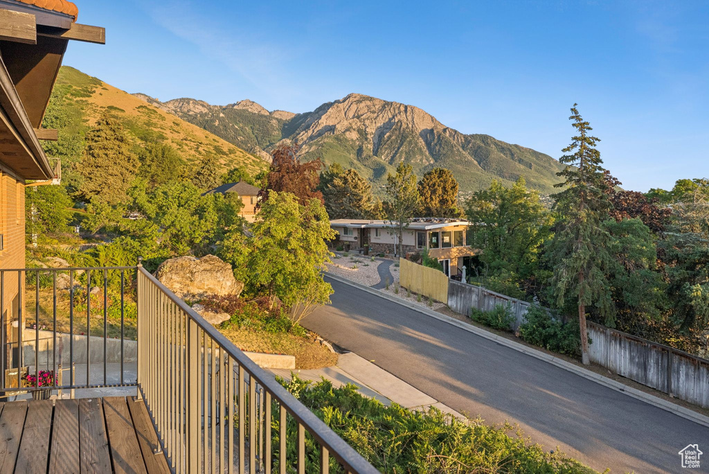 3327 S CRESTWOOD DR Salt Lake City, UT 84109
