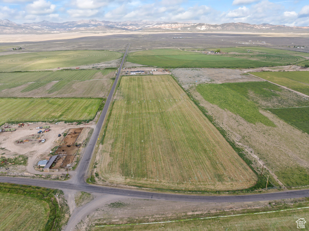 Aerial view of property\\\\\\\\\\\\\\\\\\\\\\\\\\\\\\\\\\\\\\\\\\\\\\\\\\\\\\\\\\\\\\\'s location with rural landscape and mountains