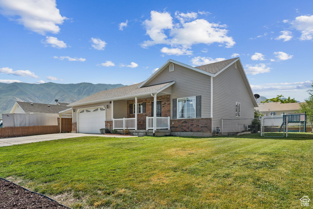 129 W 500 N Santaquin, UT 84655