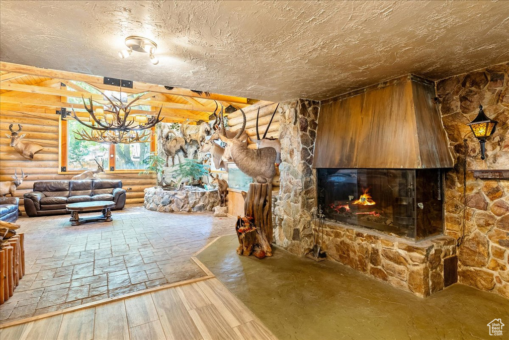 6690 S 1495 E Cottonwood Heights, UT 84121