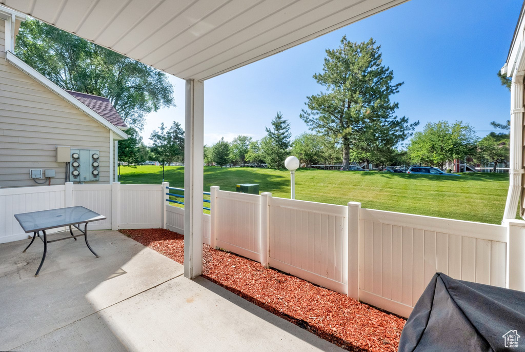 View of patio / terrace
