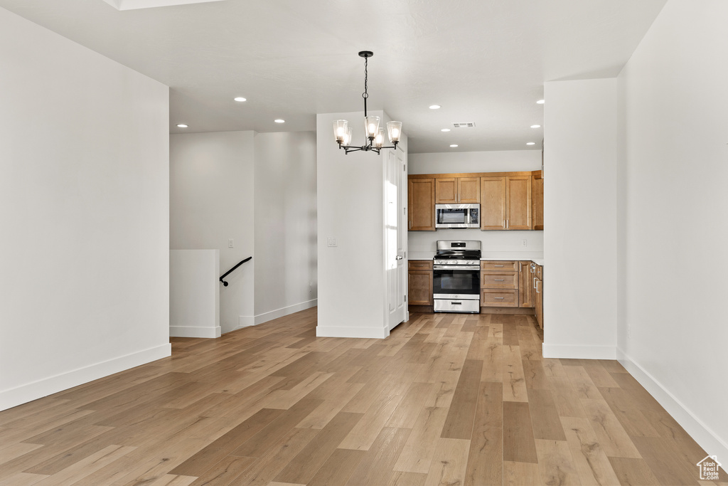 Photo 5 for MLS #2095279 at 2162 W 320 South #51