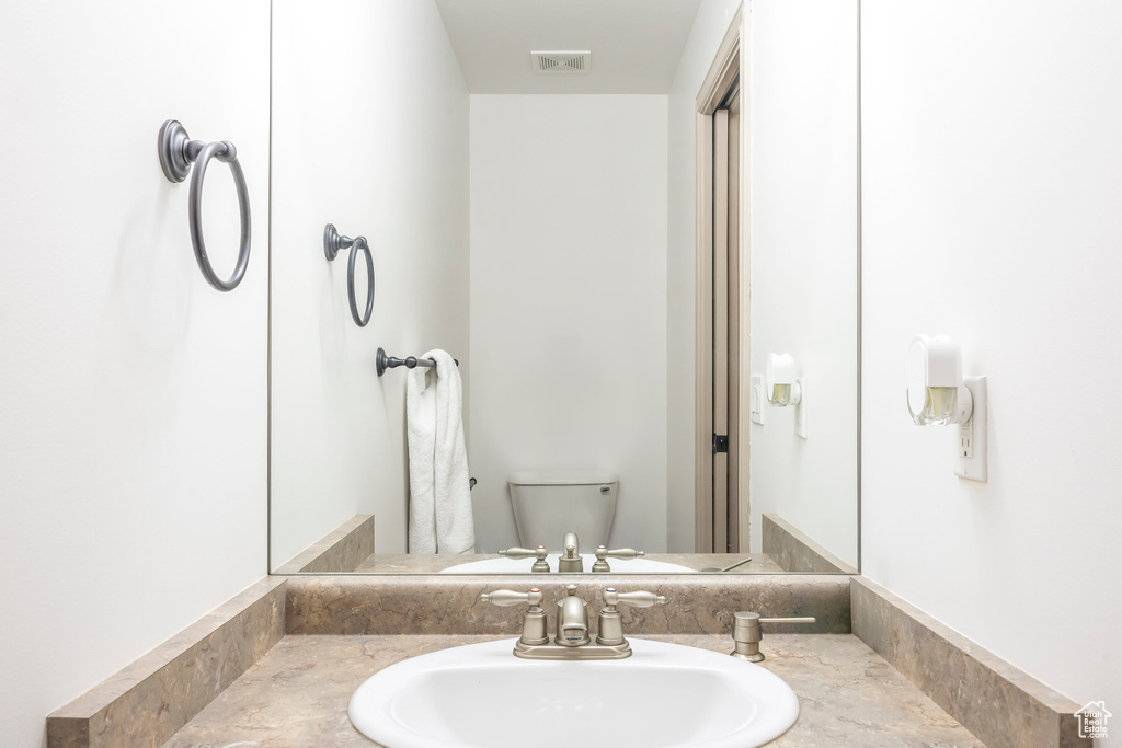 5689 W SANDY STONE CIR South Jordan, UT 84009