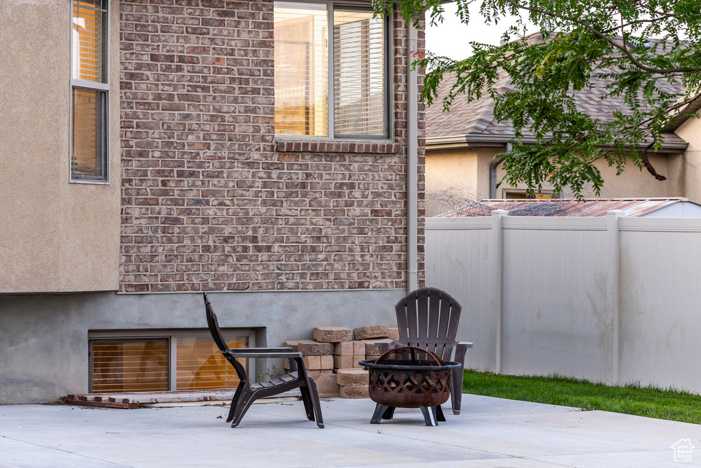 5689 W SANDY STONE CIR South Jordan, UT 84009