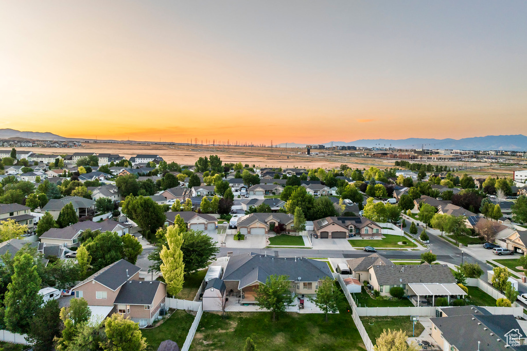 5689 W SANDY STONE CIR South Jordan, UT 84009