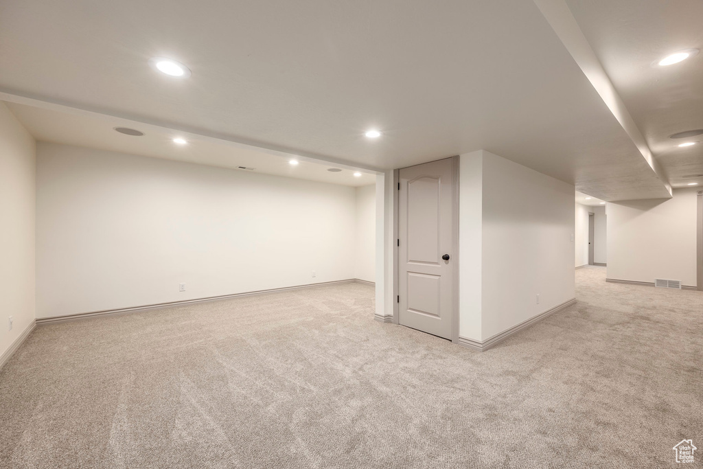 5689 W SANDY STONE CIR South Jordan, UT 84009