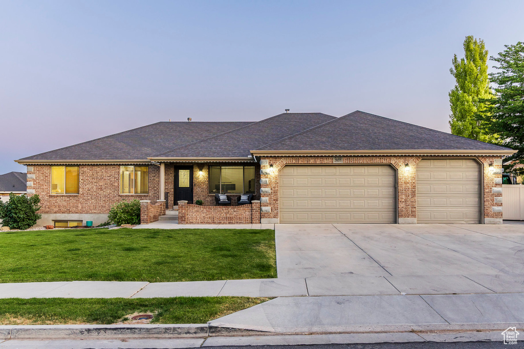 5689 W SANDY STONE CIR South Jordan, UT 84009