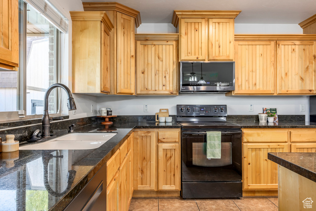 5689 W SANDY STONE CIR South Jordan, UT 84009