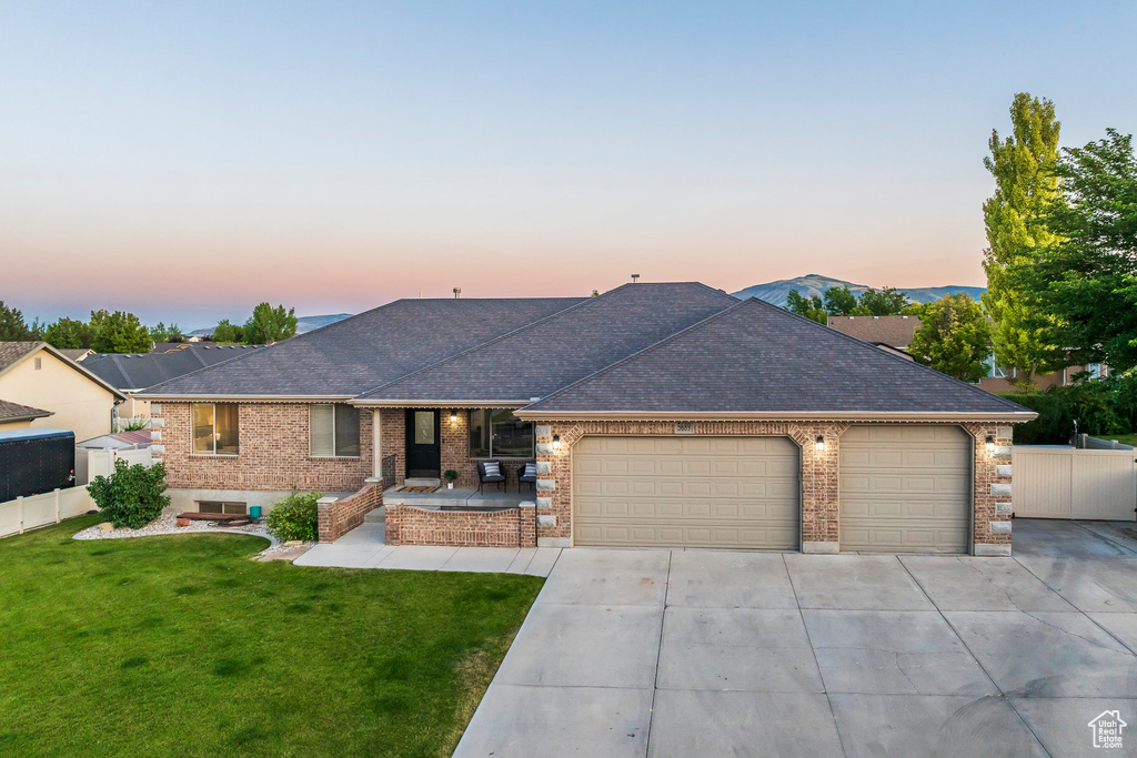 5689 W SANDY STONE CIR South Jordan, UT 84009