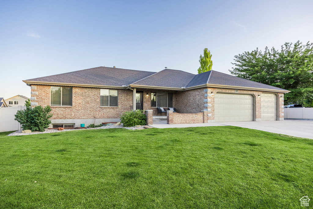 5689 W SANDY STONE CIR South Jordan, UT 84009