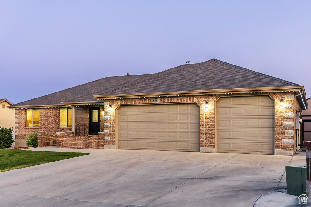 5689 W SANDY STONE CIR South Jordan, UT 84009