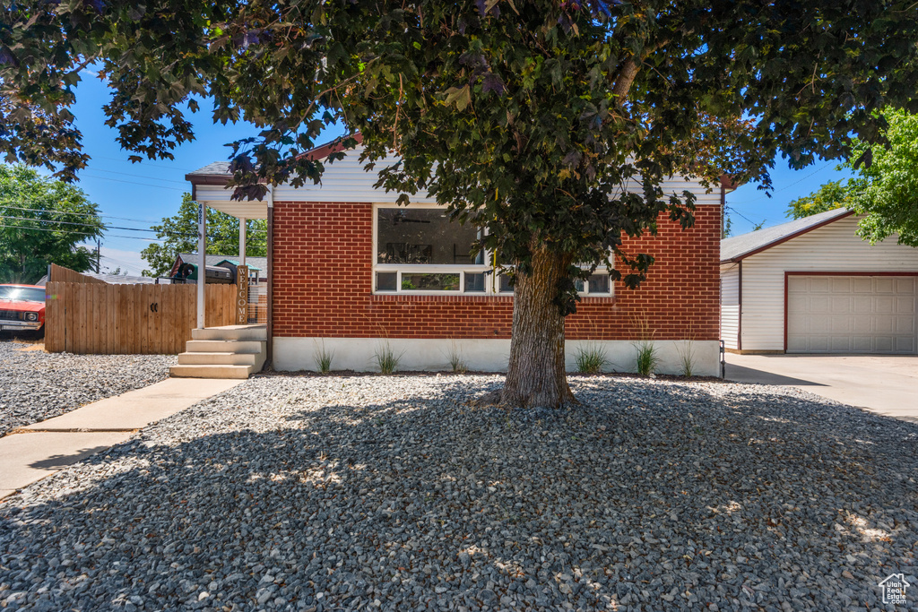 4621 S 150 W Washington Terrace, UT 84405