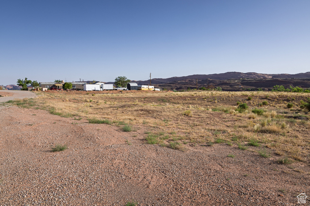 View of yard featuring a mountain view