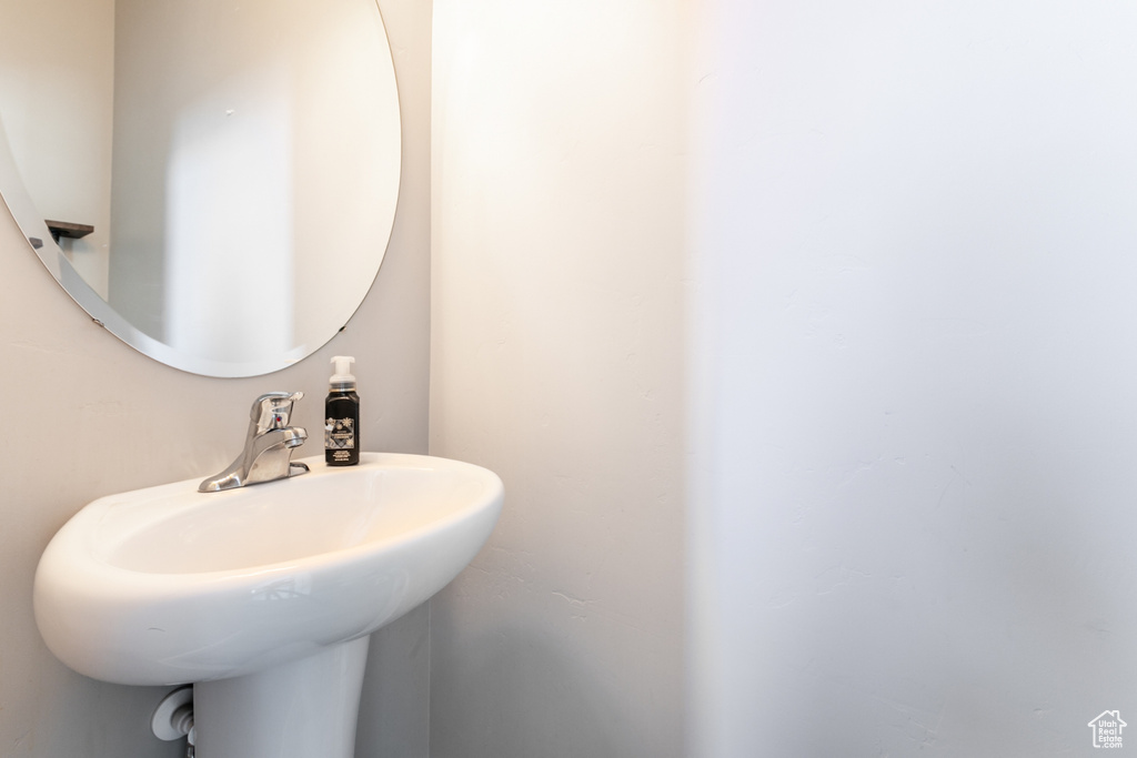 Bathroom with a sink
