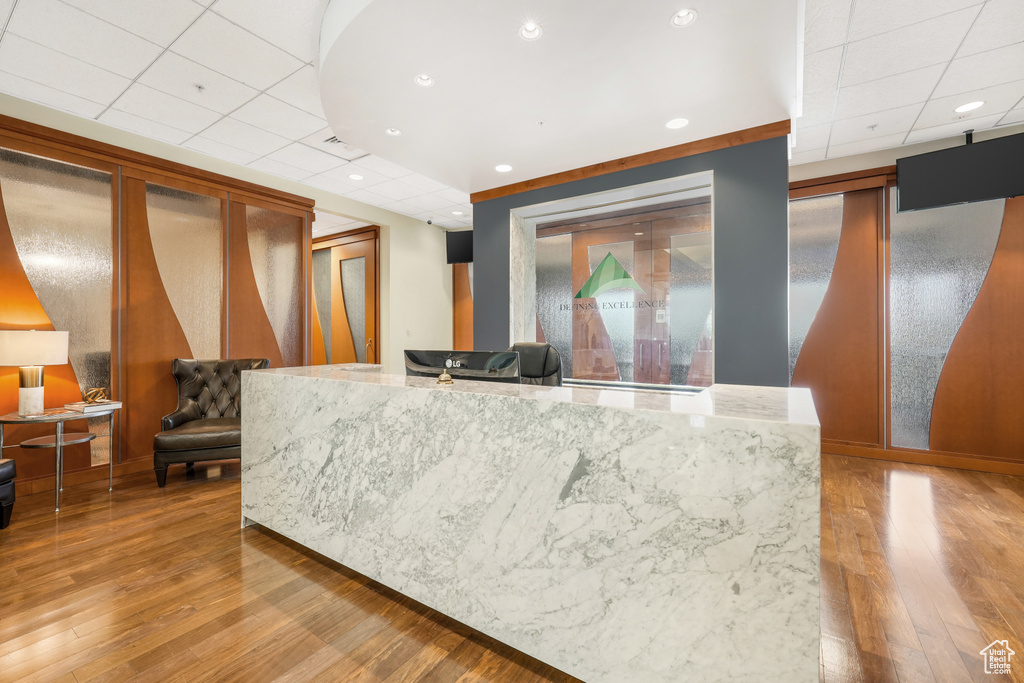 Reception area with a paneled ceiling