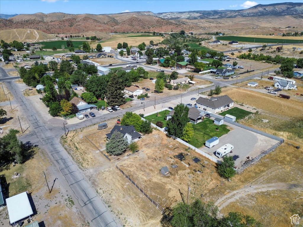 Photo 38 for MLS #2095311 at 111 E Center