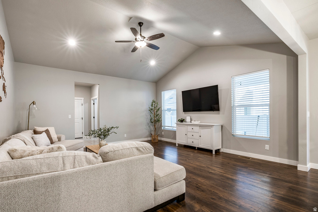 1042 W SHORELINE DR Layton, UT 84041