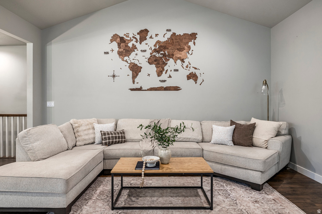 1042 W SHORELINE DR Layton, UT 84041