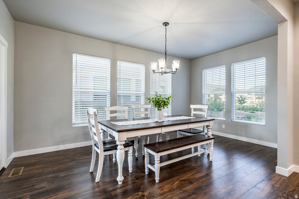 1042 W SHORELINE DR Layton, UT 84041