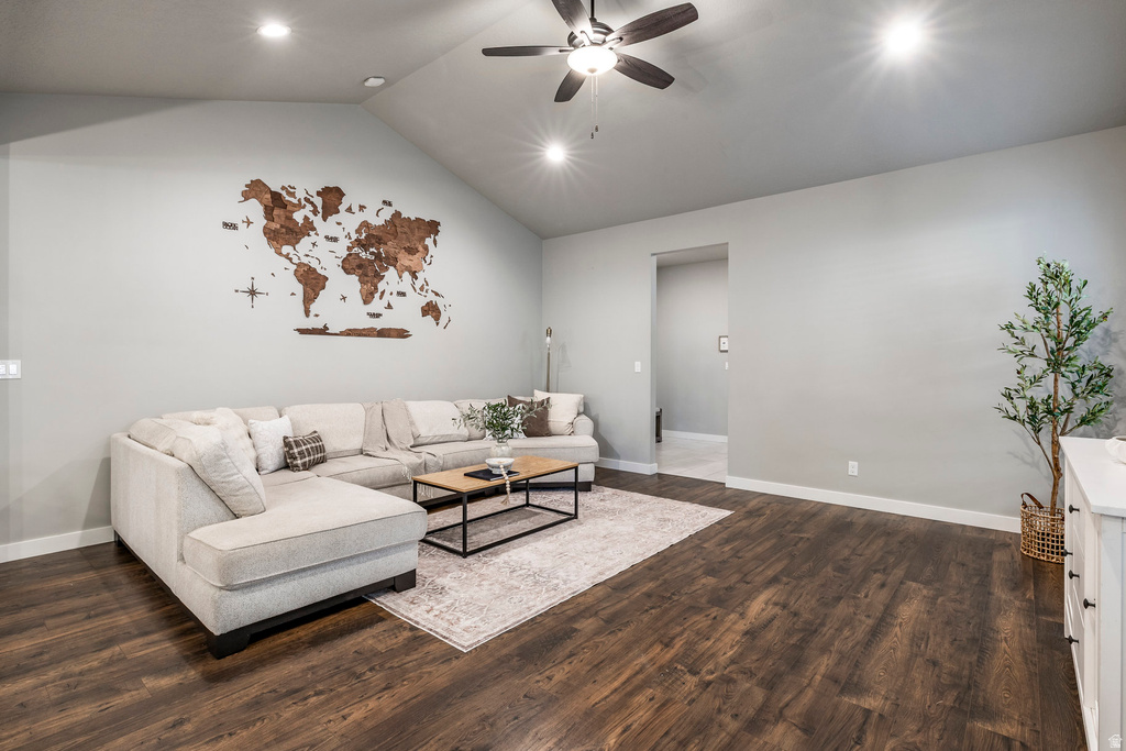 1042 W SHORELINE DR Layton, UT 84041