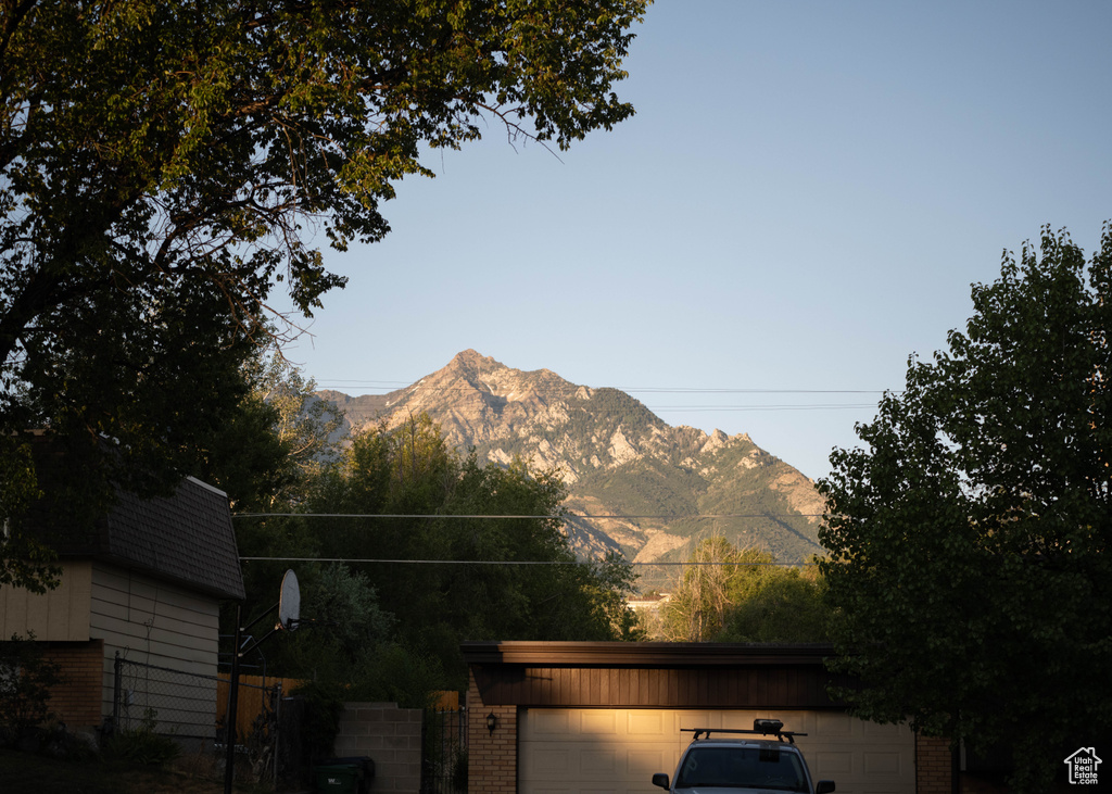 9446 S BARIUM ST Sandy, UT 84094