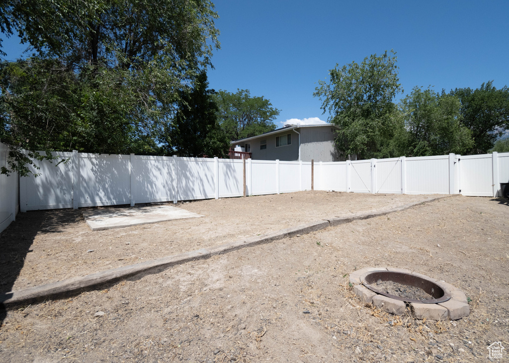 9446 S BARIUM ST Sandy, UT 84094