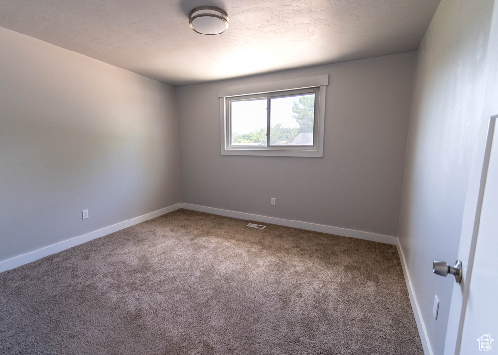 9446 S BARIUM ST Sandy, UT 84094