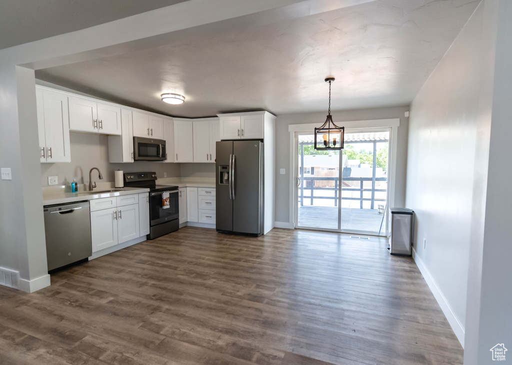 9446 S BARIUM ST Sandy, UT 84094