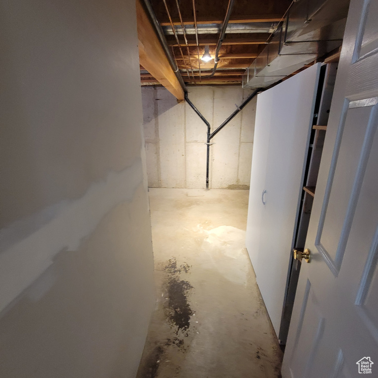 5272 S 1035 E South Ogden, UT 84403