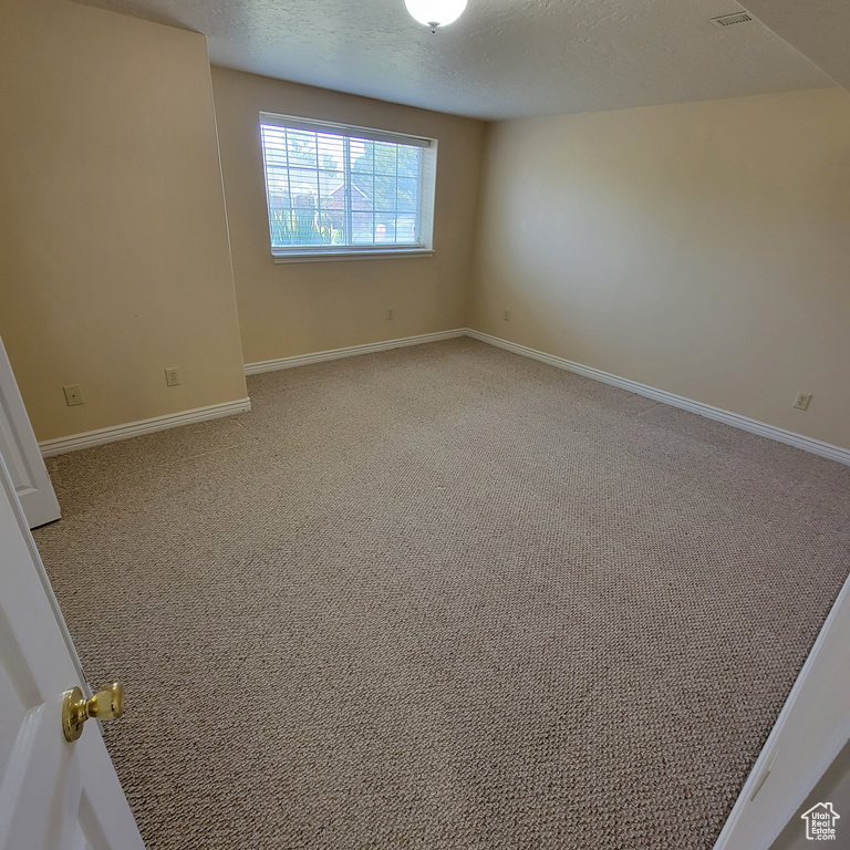 5272 S 1035 E South Ogden, UT 84403