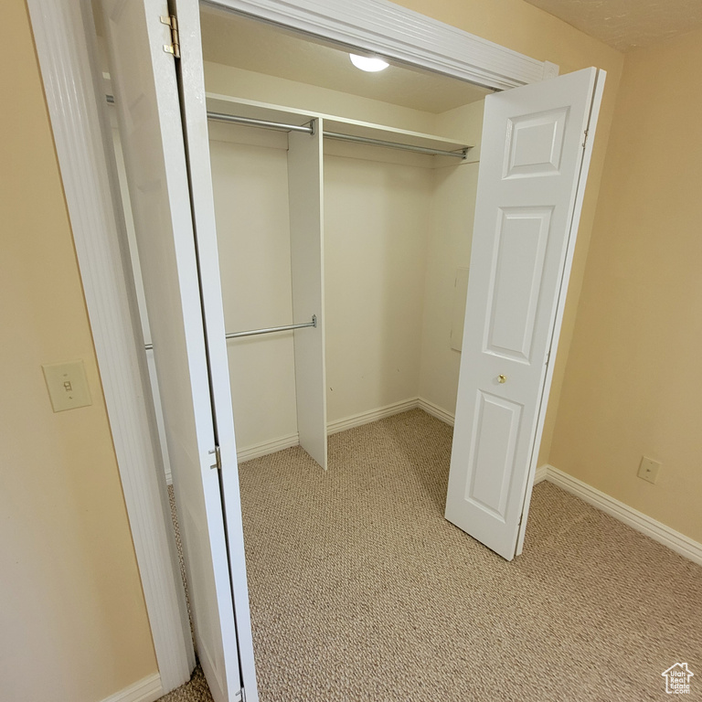 5272 S 1035 E South Ogden, UT 84403