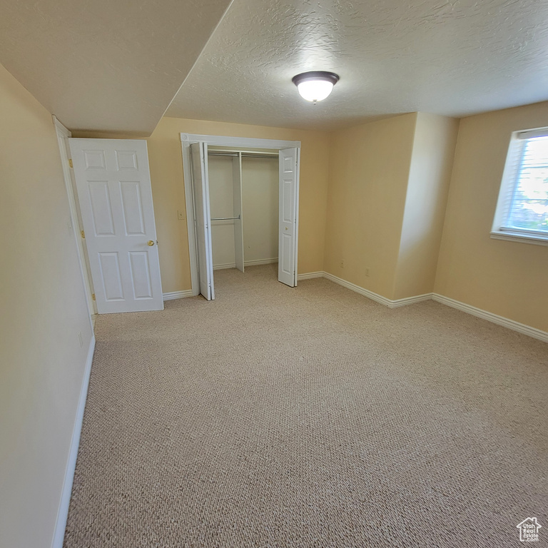 5272 S 1035 E South Ogden, UT 84403