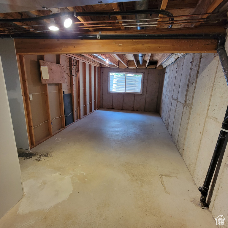 5272 S 1035 E South Ogden, UT 84403