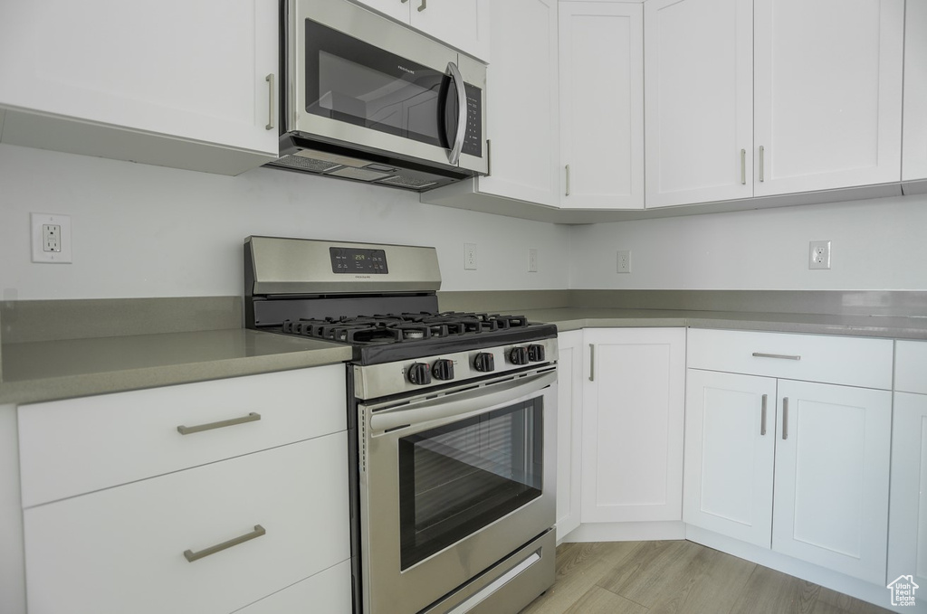 140 E ABBEVILLE CT Sandy, UT 84070