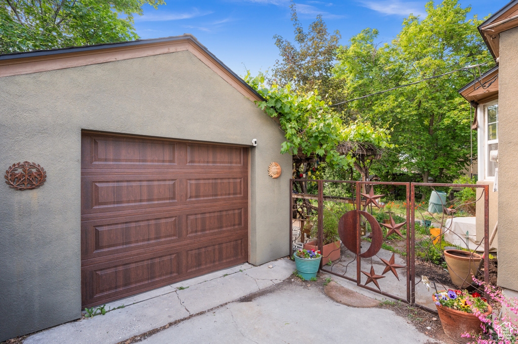 2854 S HARTFORD ST Salt Lake City, UT 84106