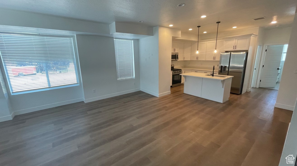 144 E ABBEVILLE CT Sandy, UT 84070