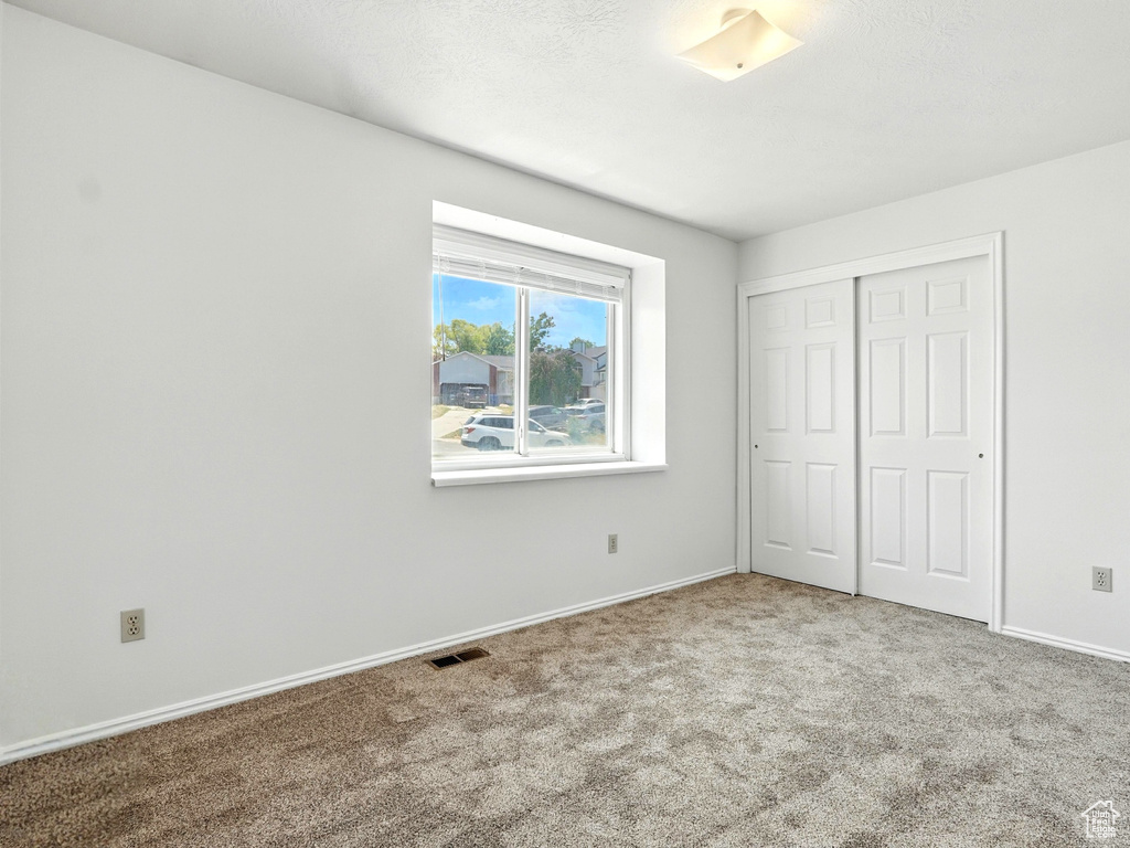 3992 S 4665 W West Valley City, UT 84120