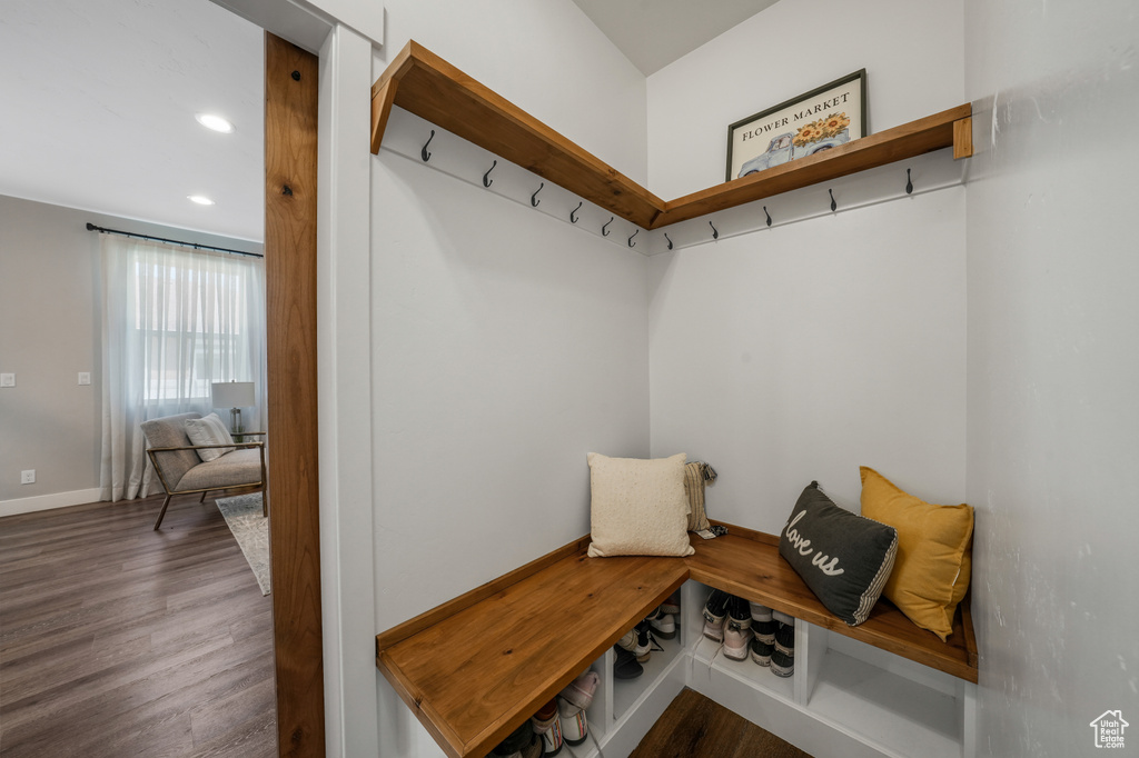Mudroom with wood finished floors and recessed lighting