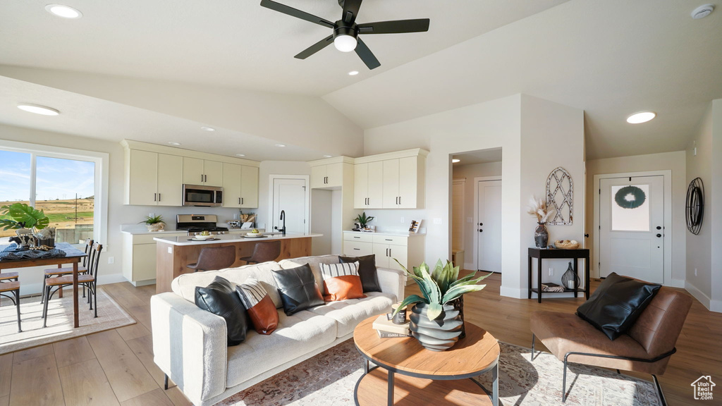 1569 N 300 E Nephi, UT 84648