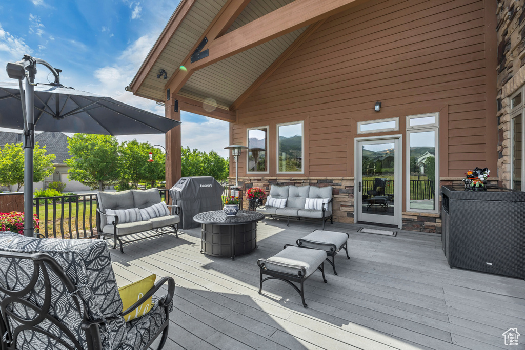 3710 N FOOTHILL LN Eden, UT 84310
