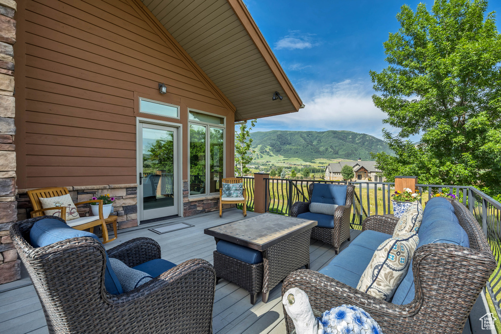 3710 N FOOTHILL LN Eden, UT 84310