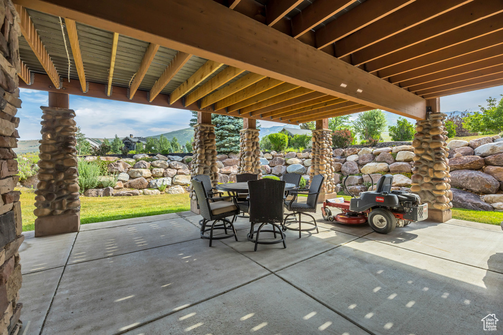 3710 N FOOTHILL LN Eden, UT 84310