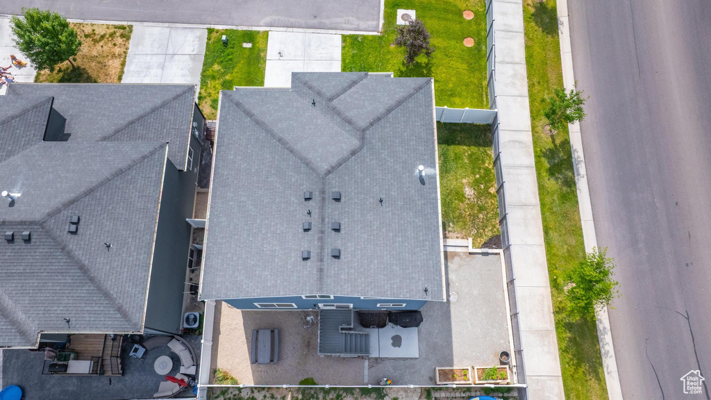 Aerial view of property and surrounding area