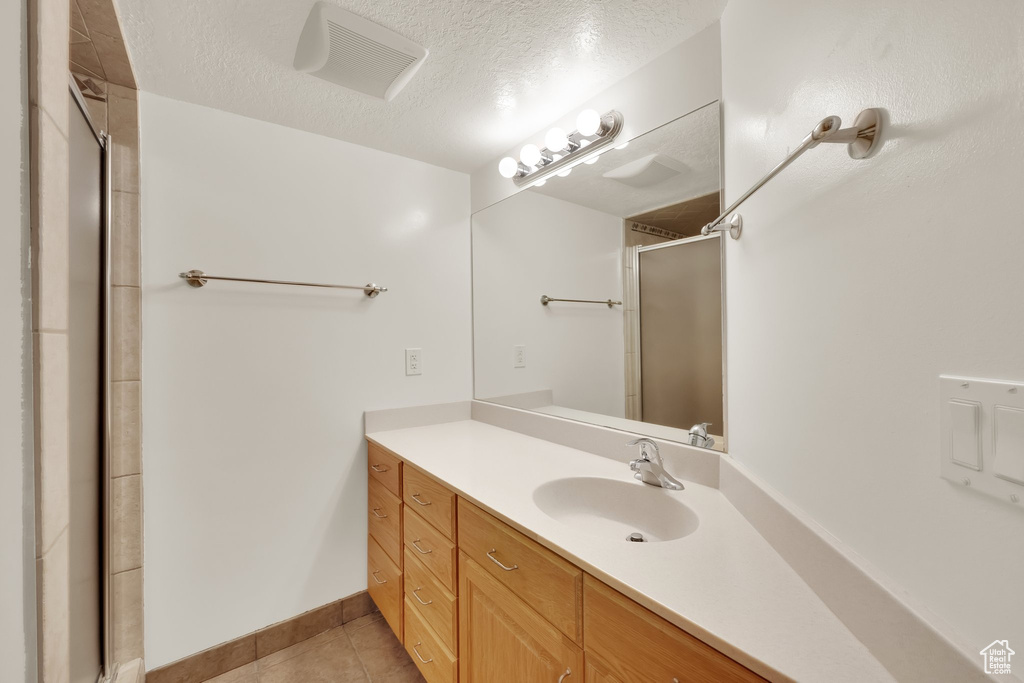 1604 W ROENEWOOD CIR Taylorsville, UT 84123