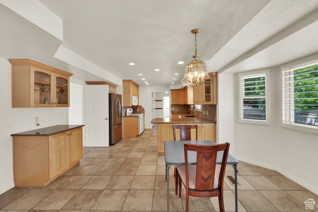 1604 W ROENEWOOD CIR Taylorsville, UT 84123