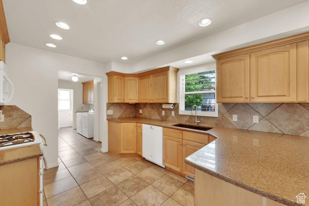 1604 W ROENEWOOD CIR Taylorsville, UT 84123