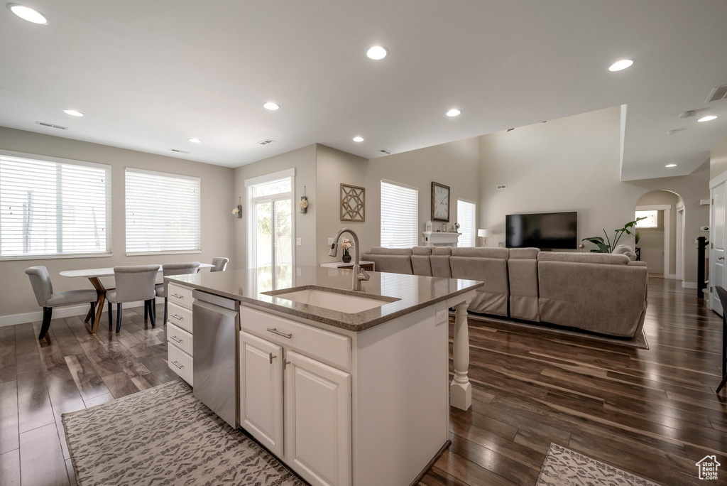 972 N AMBERLY DR North Salt Lake, UT 84054