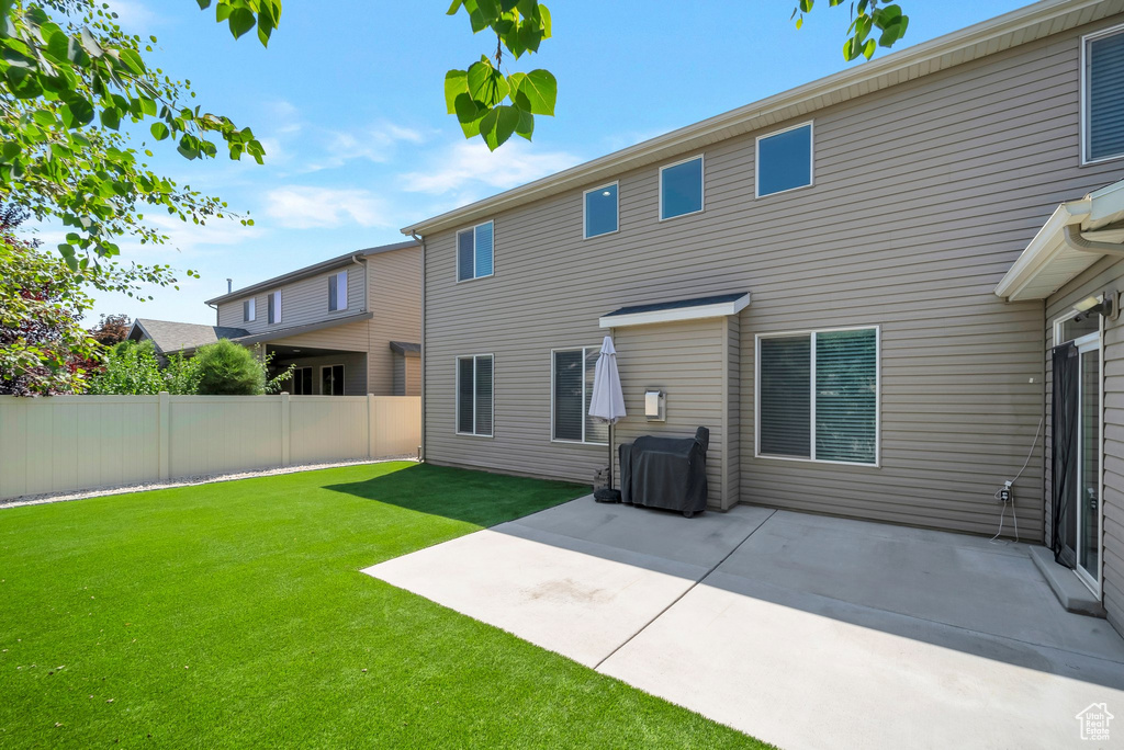 972 N AMBERLY DR North Salt Lake, UT 84054