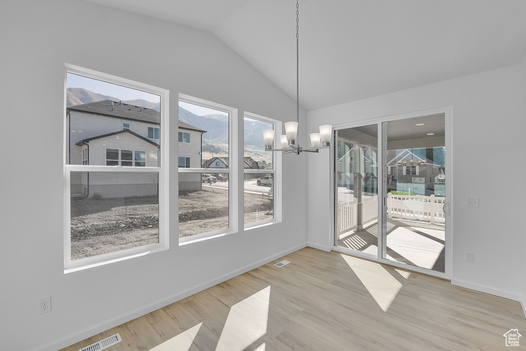 Photo 7 for MLS #2095452 at 8636 N Weston Way #1321